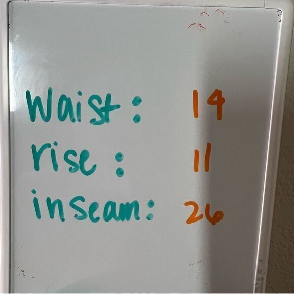 American Eagle Black High Rise‎ Distressed Mom Jeans Women's Size 2 Short - Picture 8 of 8